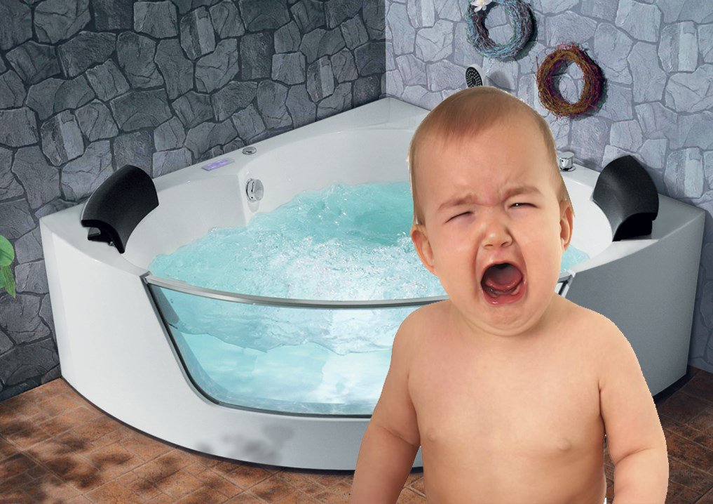 Что делать, если ребенок боится купаться в ванной