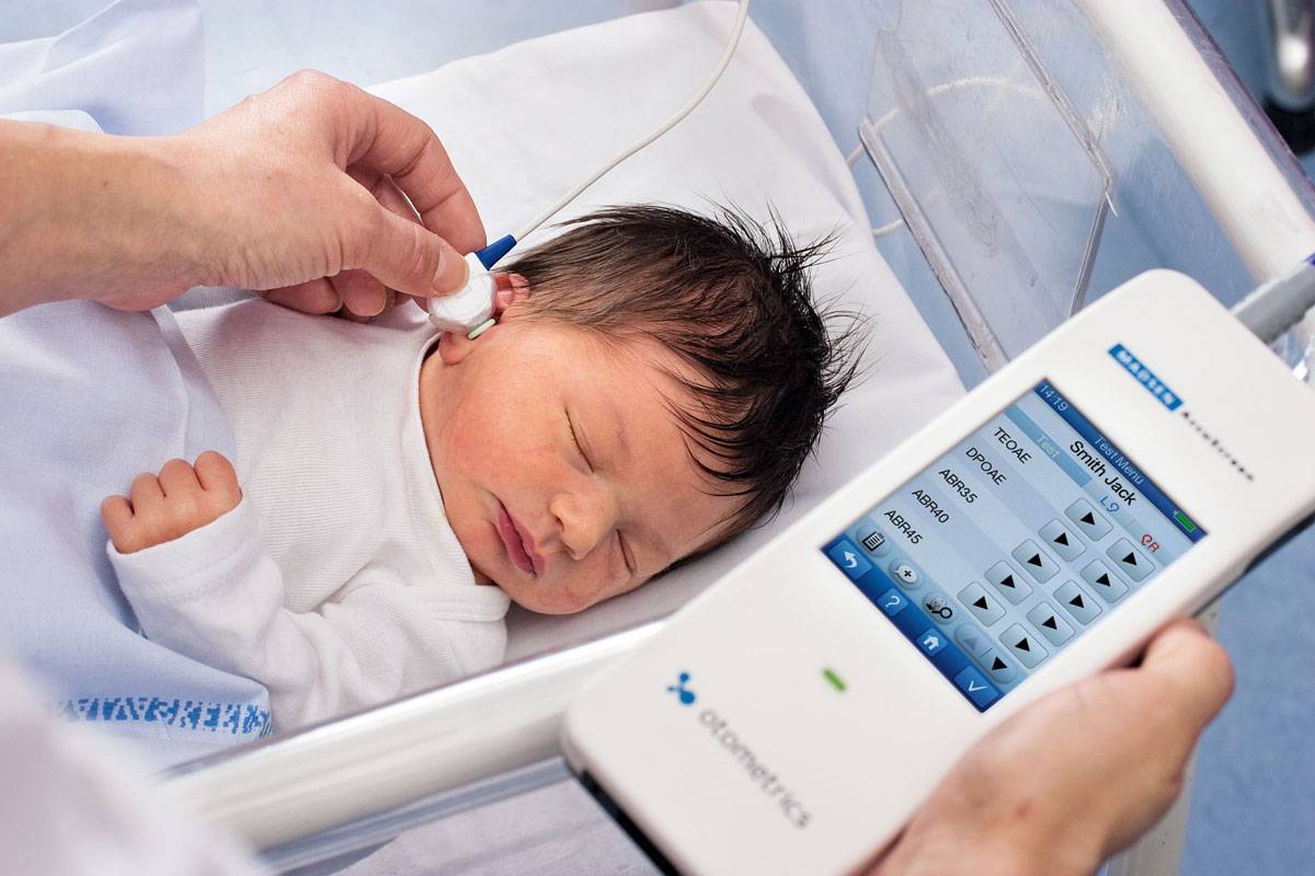 Скрининг новорожденных: полная информация о процедуре