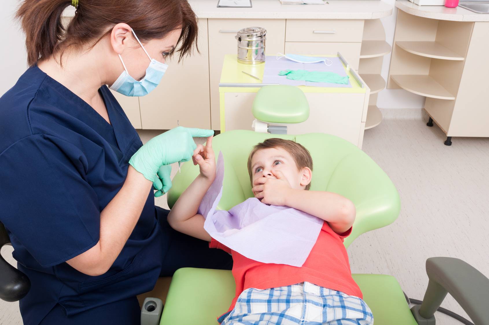Ребенок боится стоматолога: что делать - underson clinic