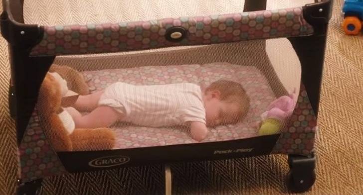 Как отучить ребёнка спать с родителями: 4 проверенных способа