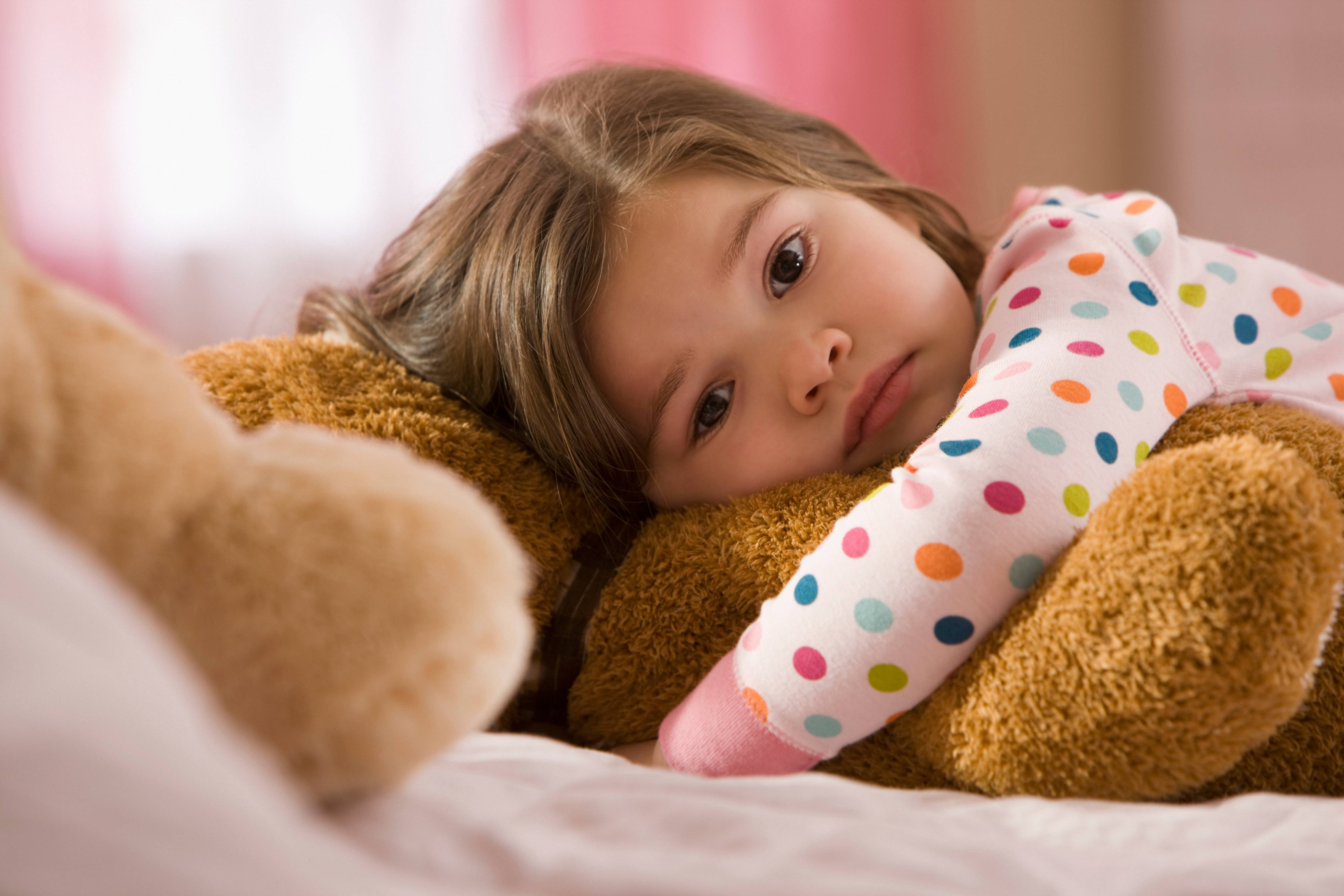 Ребенок в 6 месяцев плохо спит ночью и днем: грудничок часто просыпается