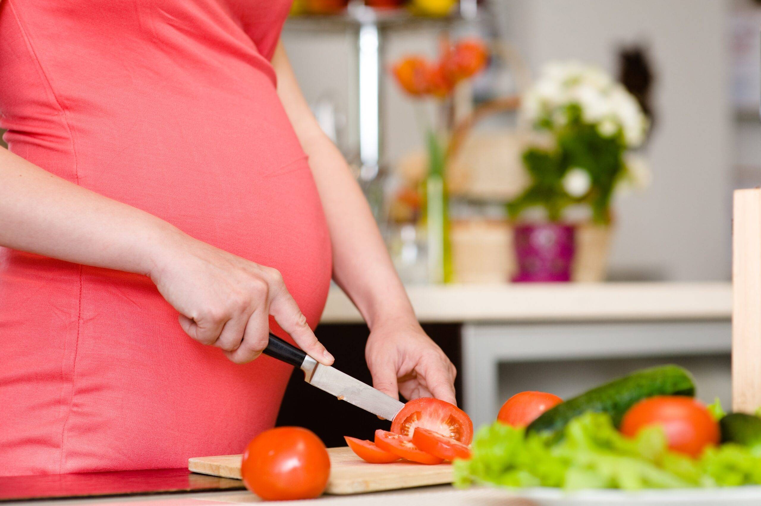 Беременность ем мясо. Беременность питание. Беременные и овощи. Питание для беременных. Беременность и еда.