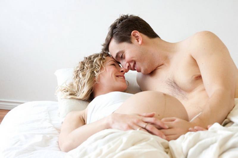 Секс после зачатия: можно или нет?