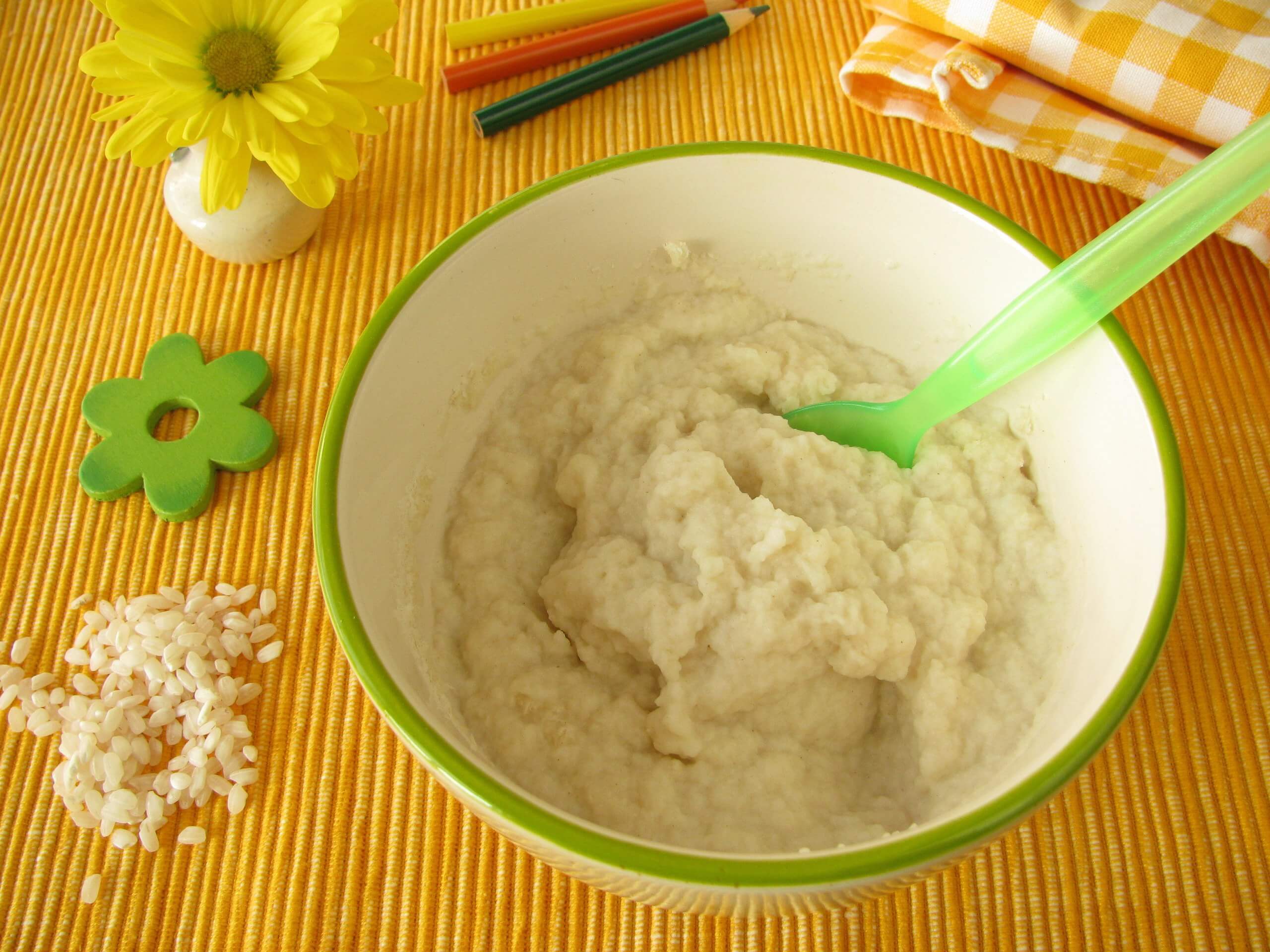 Вкусная рисовая каша на молоке для ребенка после 1 года: домашние простые рецепты и нюансы
