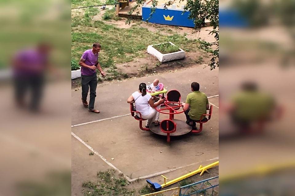 «разборки у грибочка»: как вести себя родителю на детской площадке - я мама