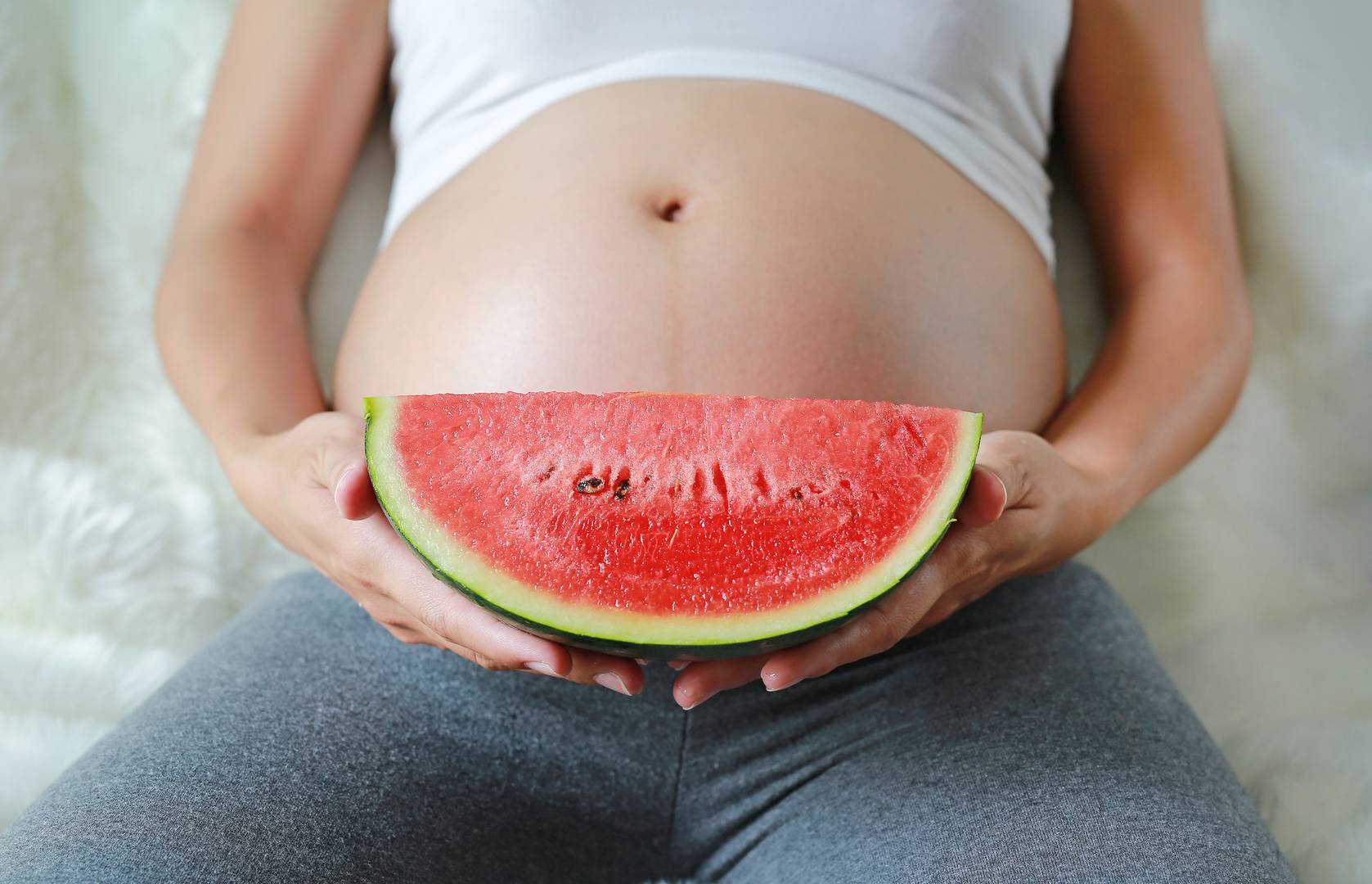 Арбуз при беременности: полезен ли, можно ли беременным, есть семечки, польза для женщин и вред, семена | rucheyok.ru