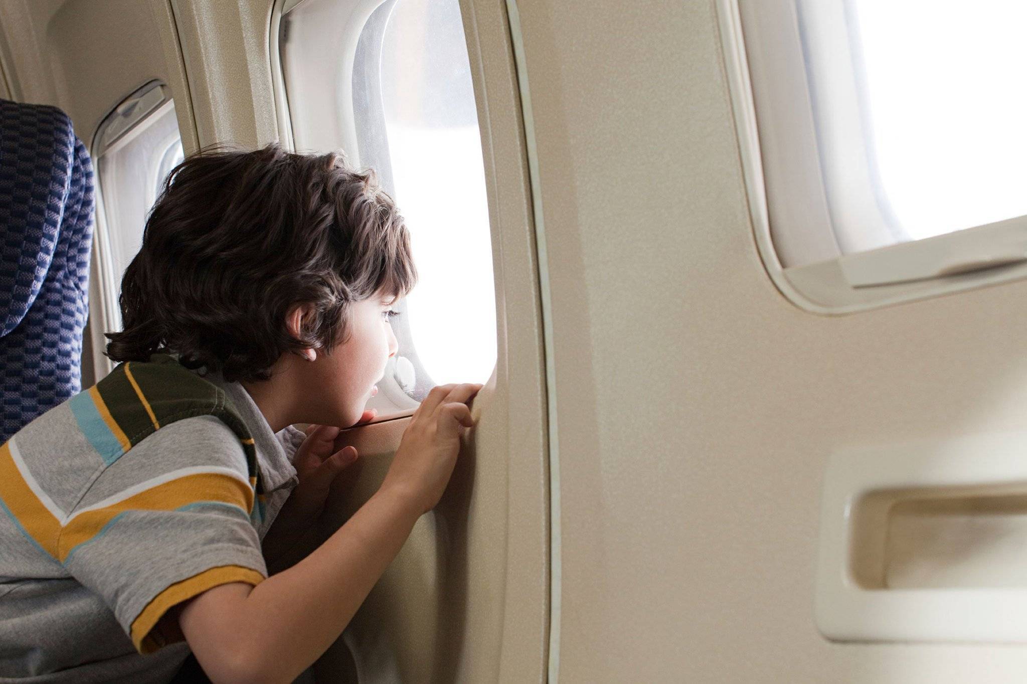 Ребенок боится лететь на самолете