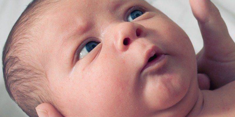 Тремор у новорожденных: что следует знать о норме и патологии