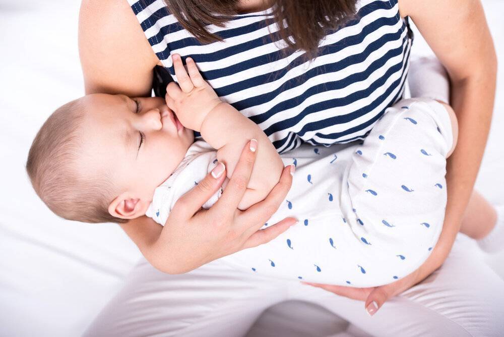 Как уложить ребенка спать без укачивания: полезные советы