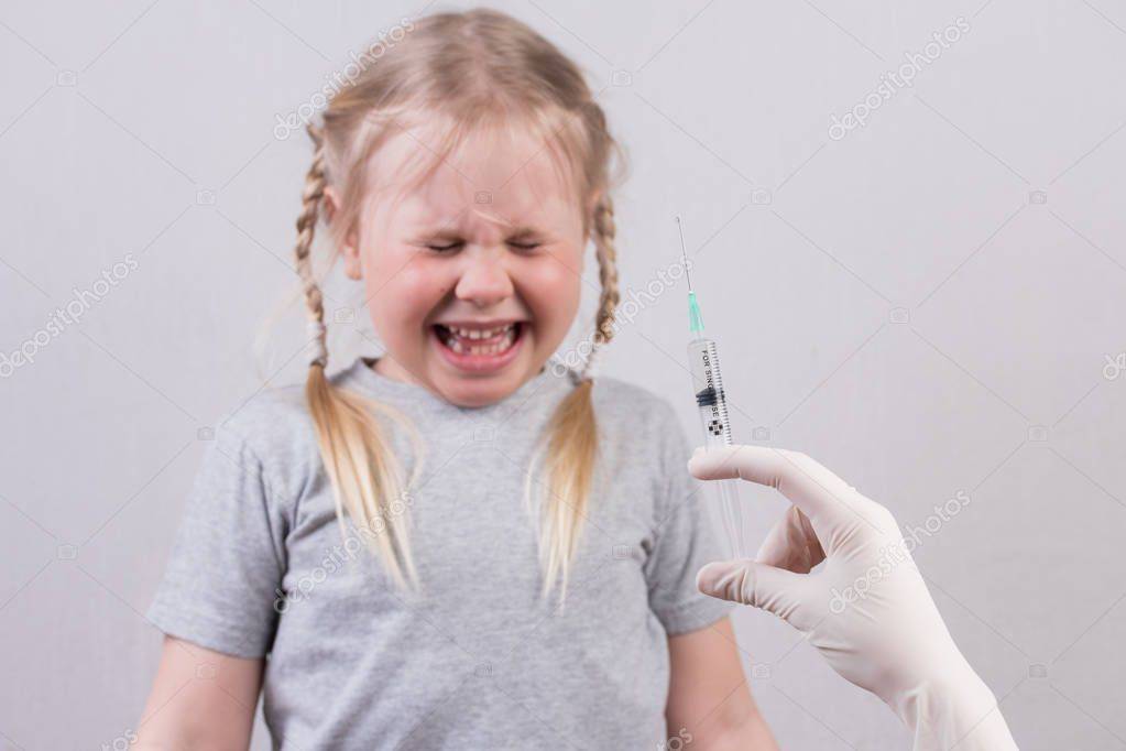 Ребенок боится уколов — что делать?