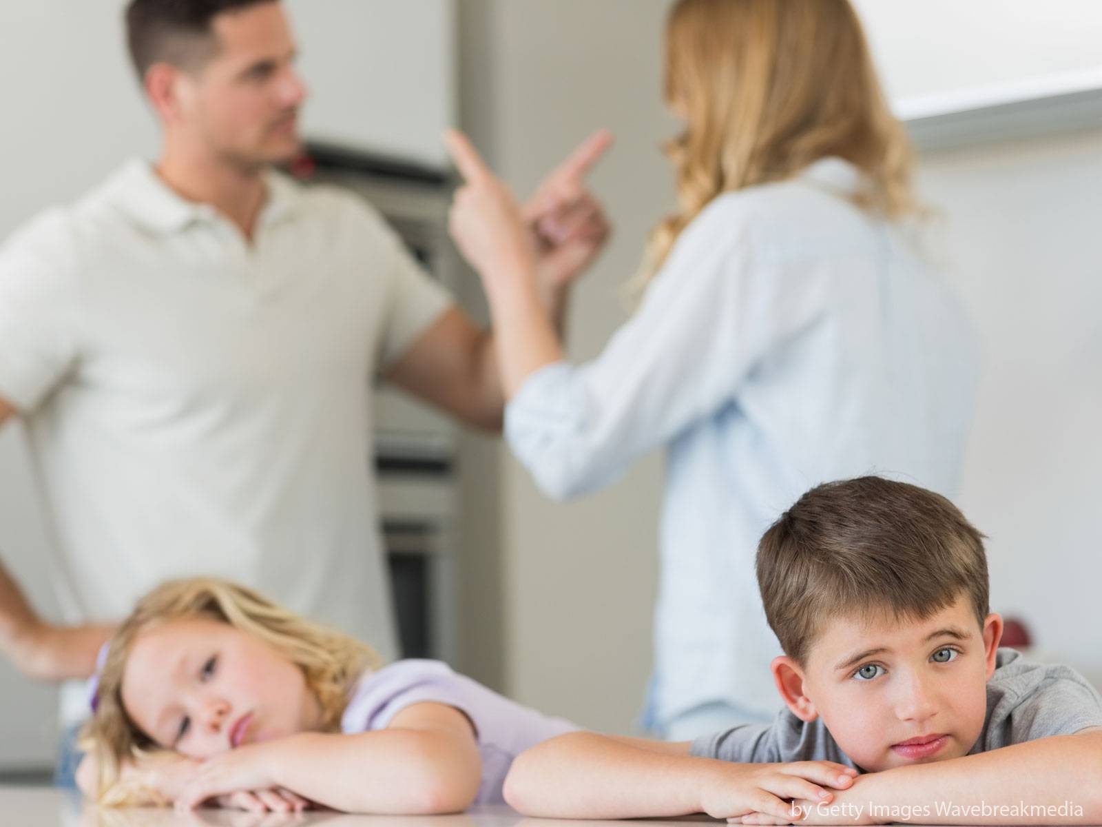 Семейный конфликт родителей и детей: основные причины — как выстроить отношения между родителями и детьми | сила лиса