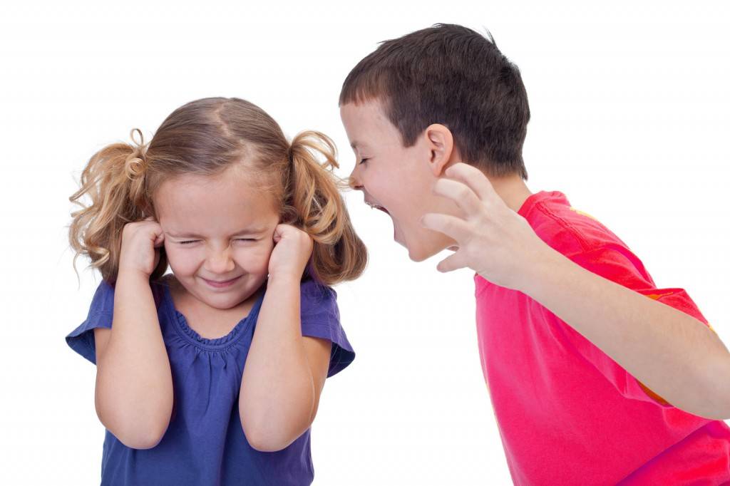 Ребенок боится звуков - 2 совета психологов, консультации