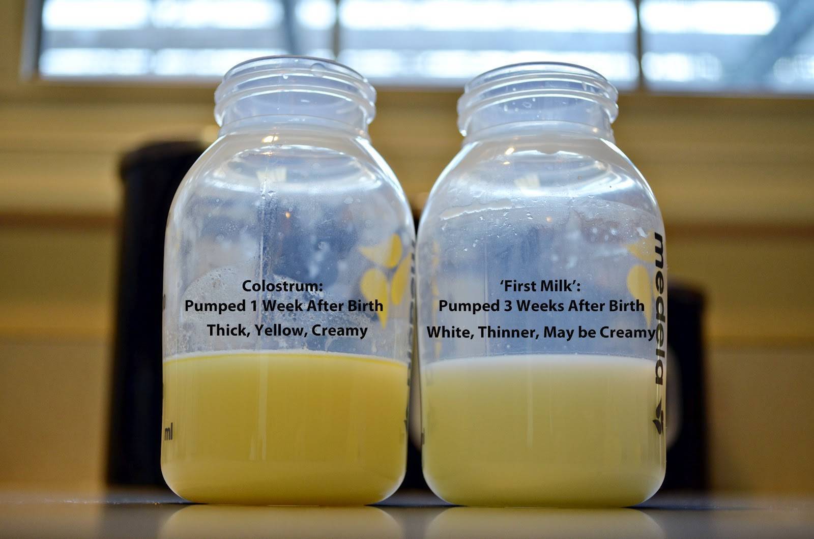 Цвет грудного молока: каким он должен быть, почему бывает жёлтого и других оттенков, симптомы и признаки проблем и другие особенности