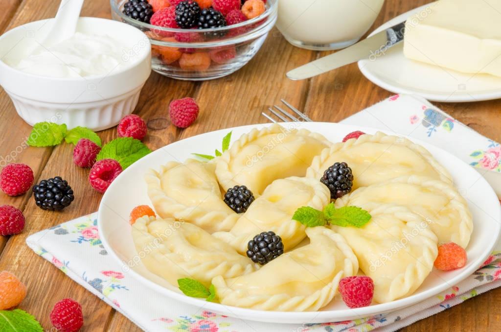 Можно ли кормящей маме вареники с картошкой, творогом