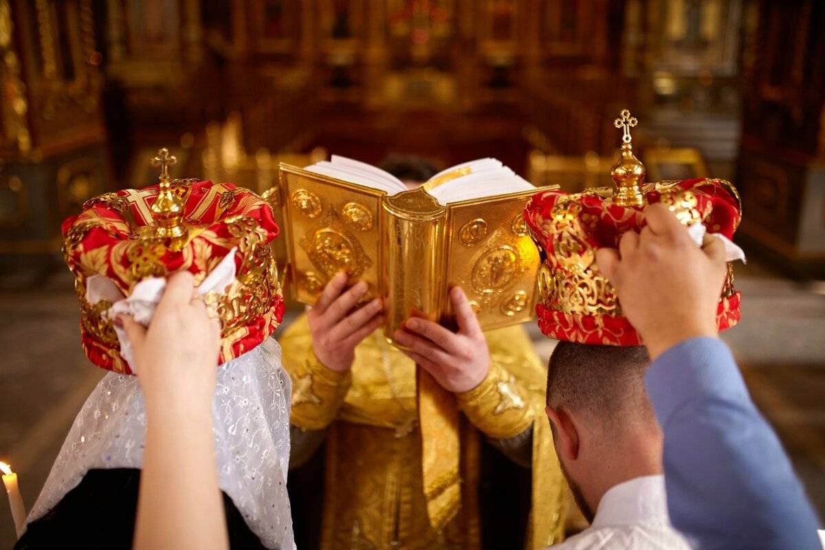 Можно ли венчаться беременной, на что следует обратить внимание при проведении процедуры таинства венчания