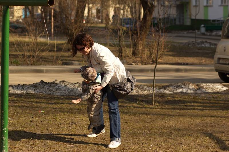 Почему ребёнок убегает на улице от родителей