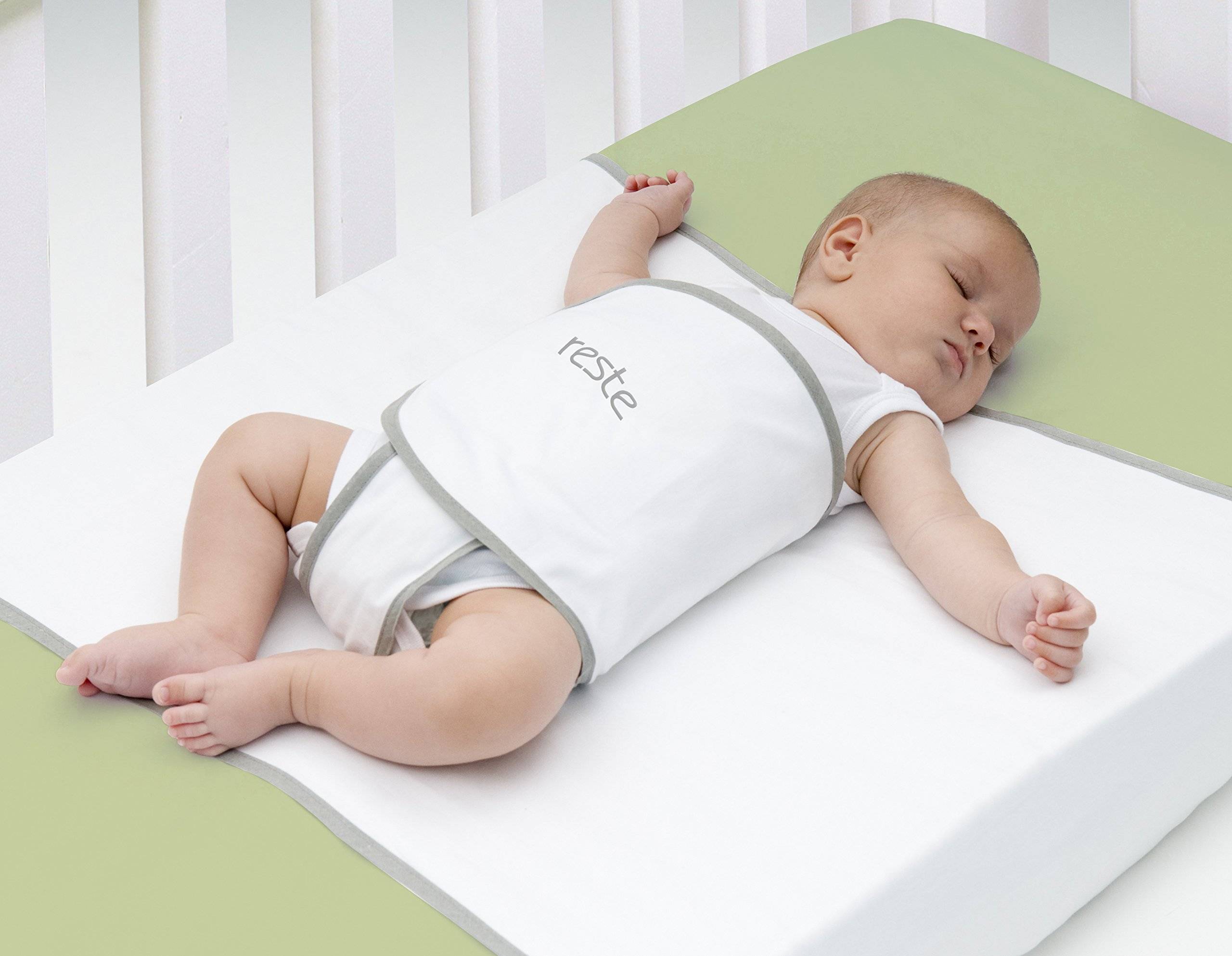 Подушки 6 месяцев. Позиционер для сна"Baby Sleep". Позиционер для новорожденных для сна на боку. Позиционер для сна на спине. Позы для сна новорожденного.