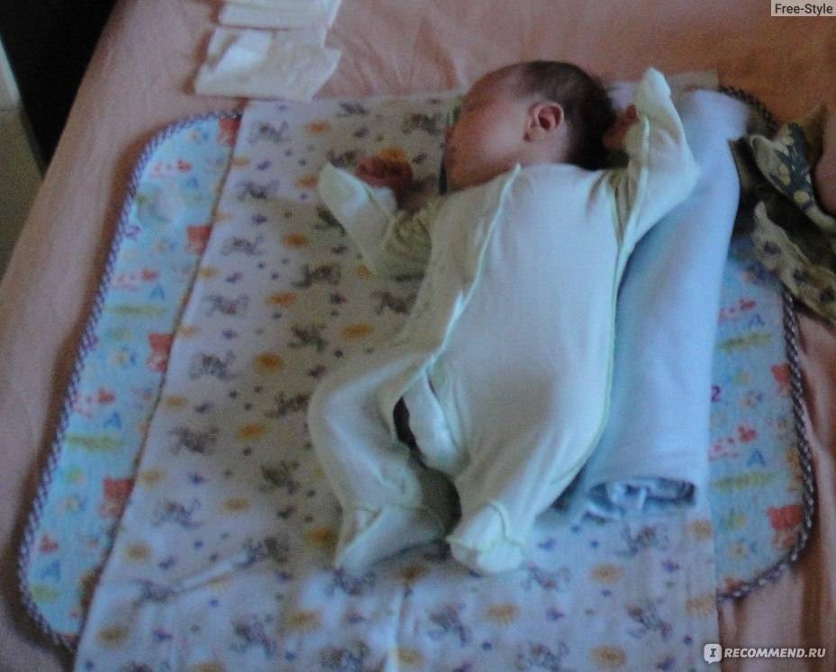 Можно новорожденному спать на спине