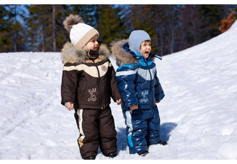Как выбрать детский комбинезон на зиму