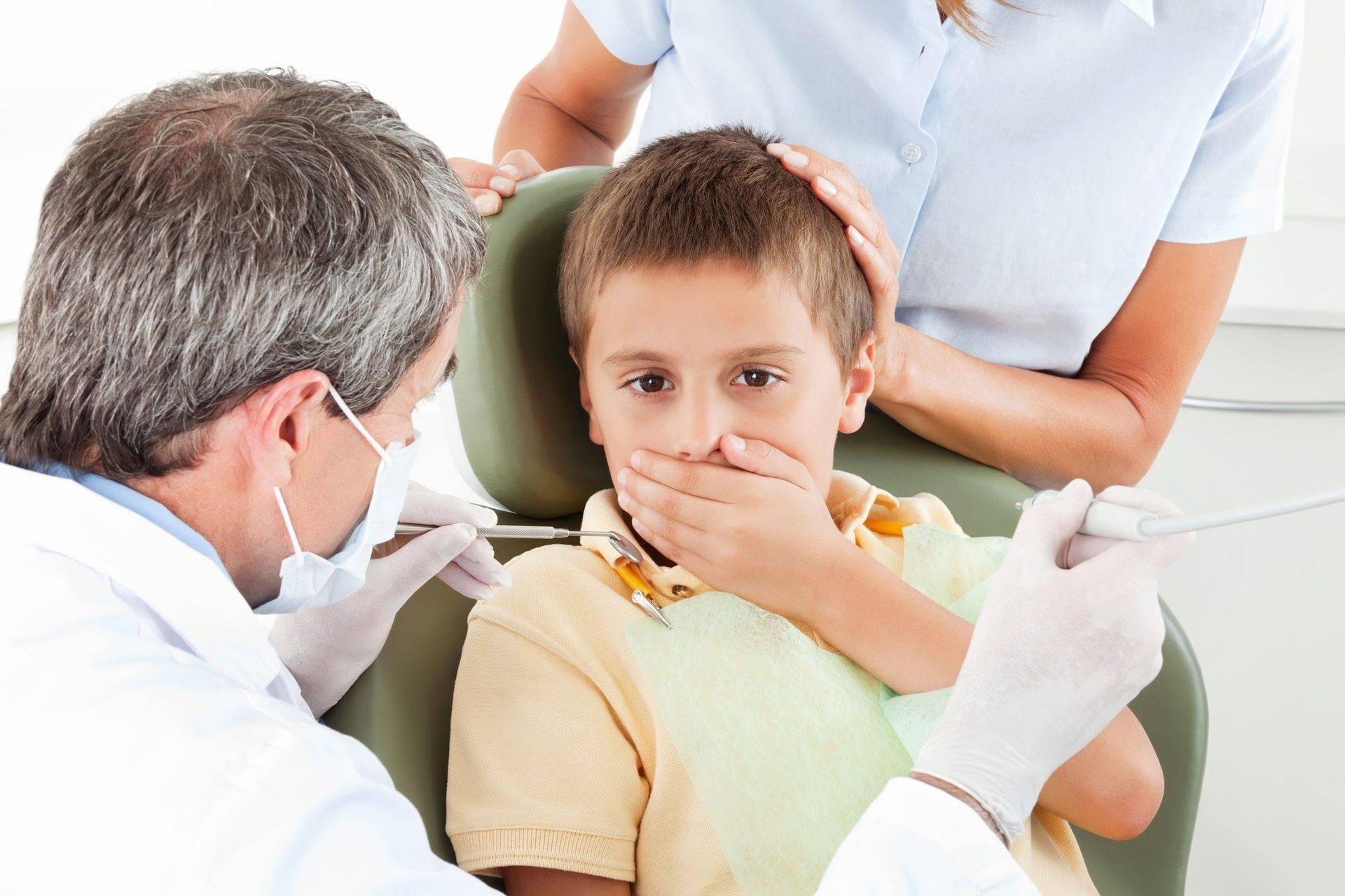 Что делать, если ребенок боится детского стоматолога