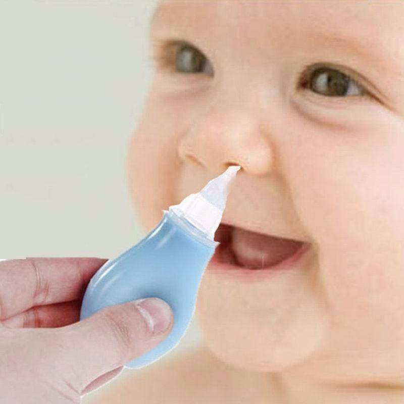 Сопли водичка. Носовой аспиратор для новорожденных. Аспиратор для детей от соплей. Для чистки носа у детей. Сопли отсасыватели для малыша.