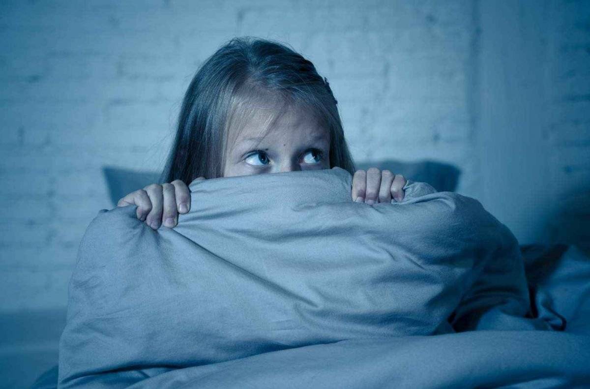 Ребенок боится темноты - самые эффективные советы психологов