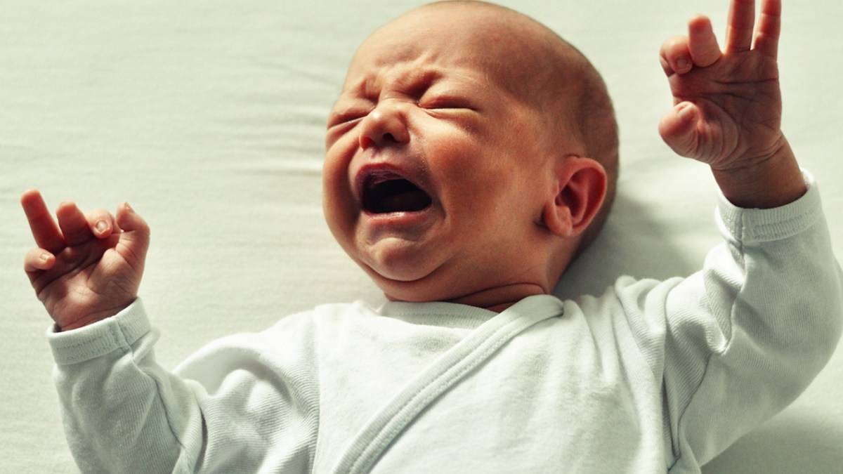 Раздражает плач новорожденного