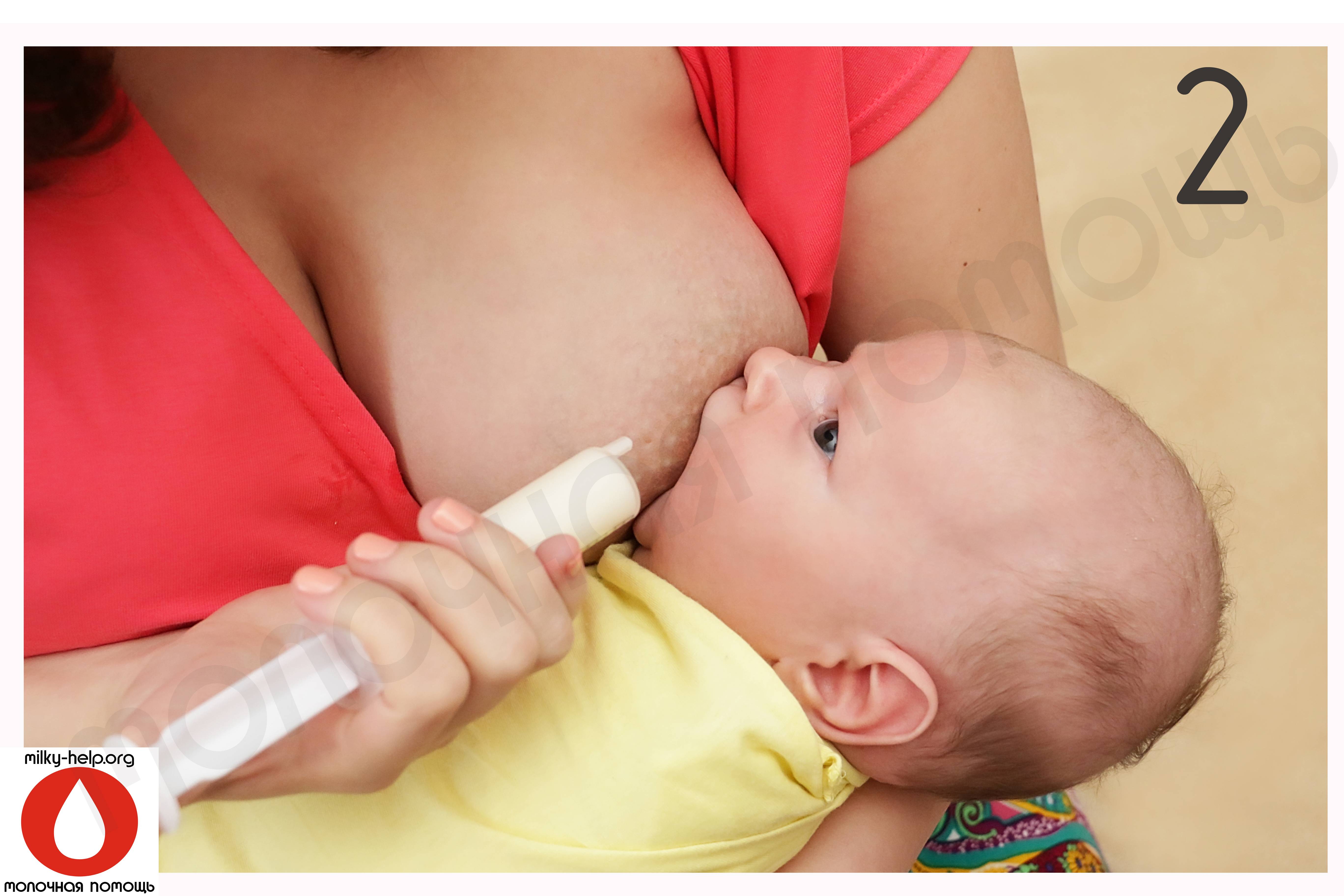 Что делать, если грудничок сосет только с одной стороны: алгоритм для мамы