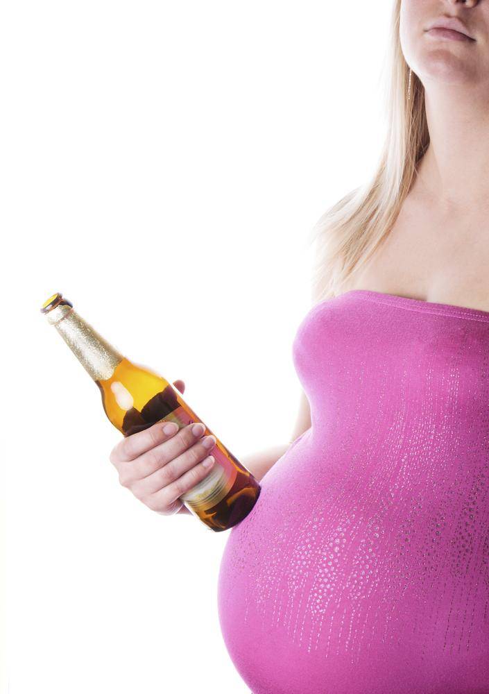 Вред пива во время беременности и воздействие на плод