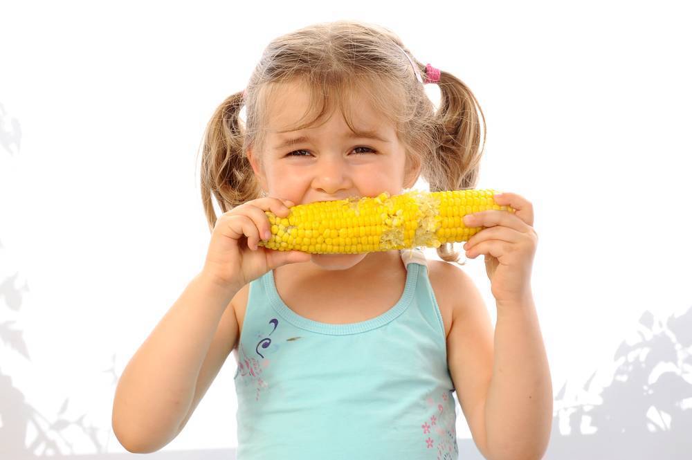 Вареная кукуруза в рационе ребенка
