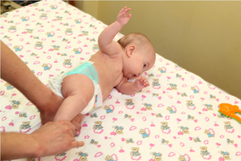 Как научить ребенка переворачиваться с живота на спину и наоборот? 👶