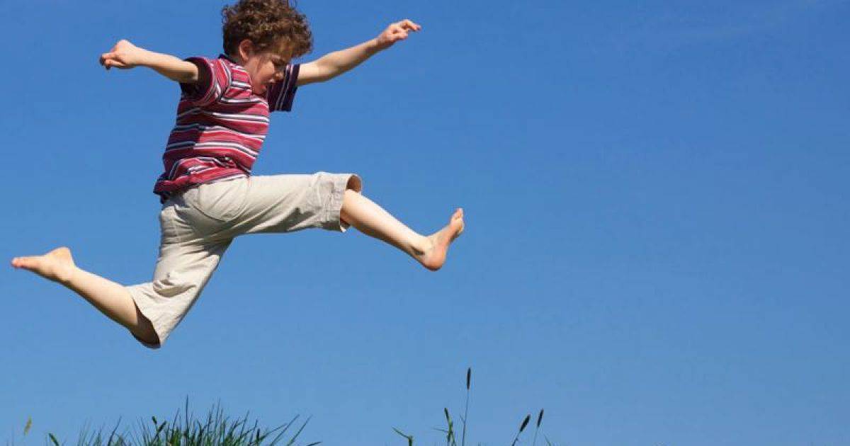 Как справиться с гиперактивным ребенком? как засадить его учиться?