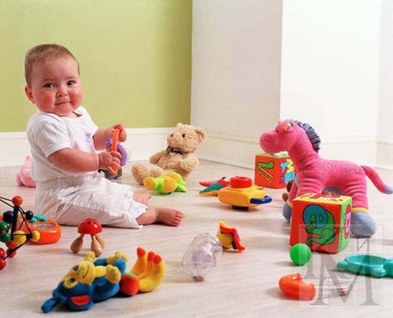 Игрушки, необходимые малышу от 0 до 6 месяцев :: дети :: клео.ру