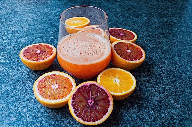 Цитрусовые при грудном вскармливании - полезные или опасные продукты?